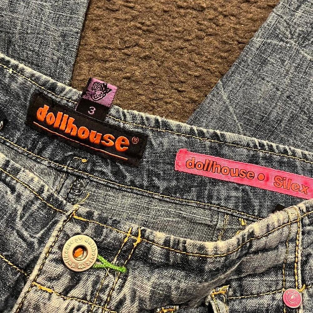 Y2K Dollhouse Low Rise Capris - Picture 2 of 5